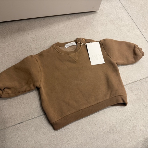 Zara Tan Crewneck Top - Picture 2 of 3